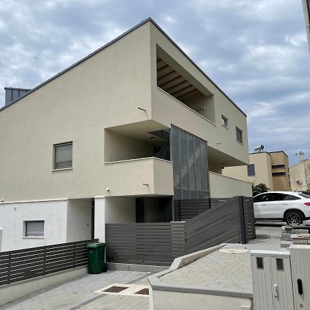 Kozino Apartments Bagian luar foto