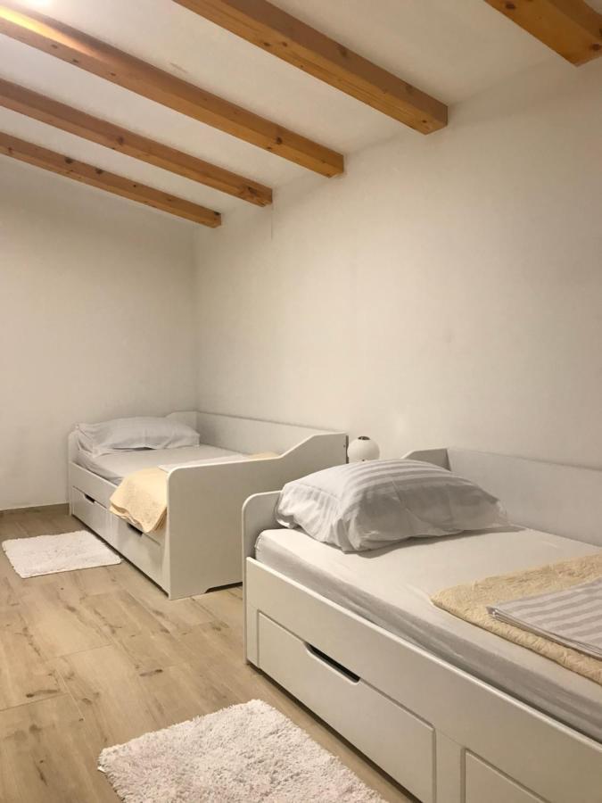 Kozino Apartments Bagian luar foto